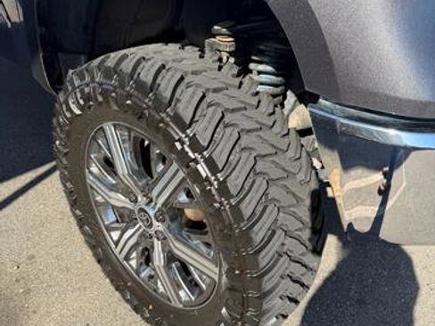 Used 2019 Toyota Tundra Limited w/ TRD Off Road Package image 4