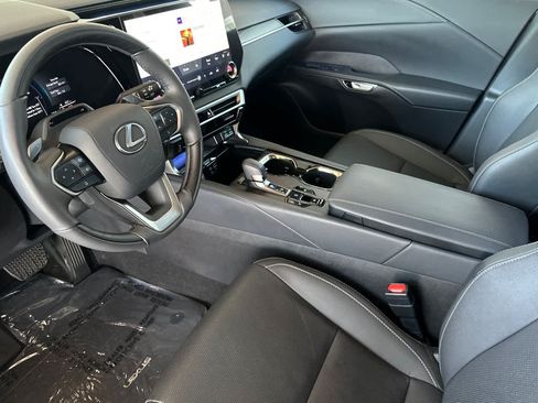 Used 2025 Lexus RX 350 w/ Convenience Package AWD/4WD image 11