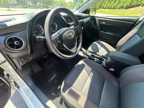 Used 2017 Toyota Corolla LE FWD image 21