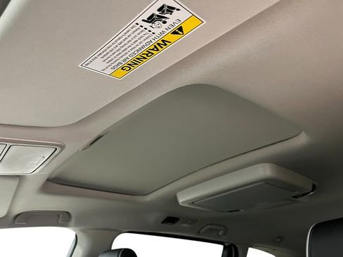 New 2026 Honda Odyssey Touring image 22