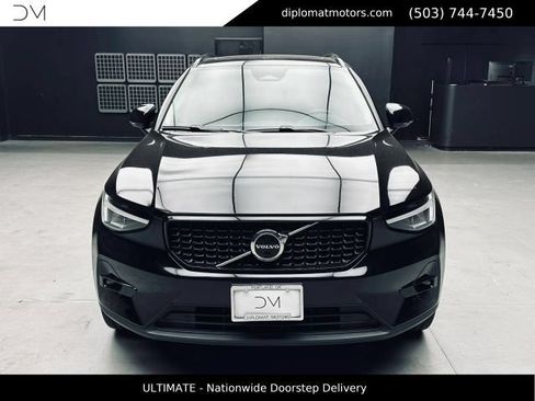 Used 2023 Volvo XC40 B5 Ultimate AWD/4WD image 10