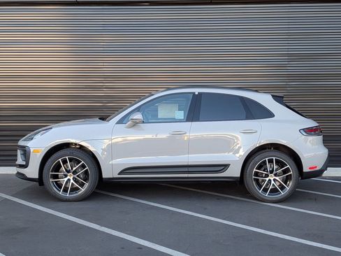 New 2026 Porsche Macan image 2