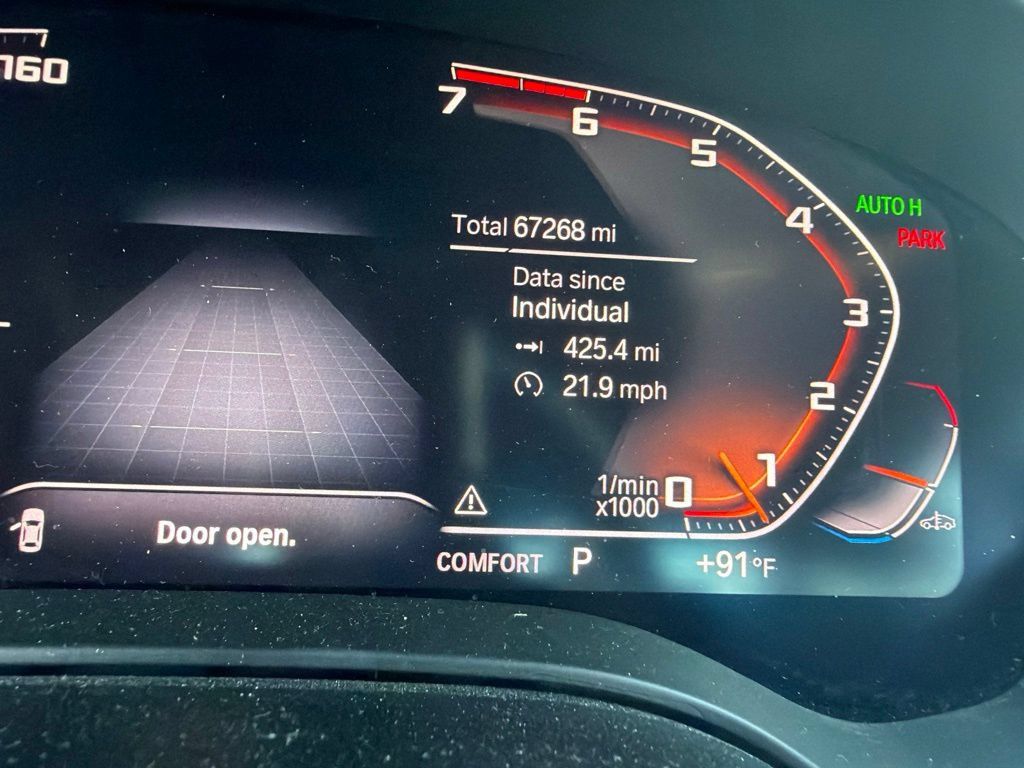 Used 2020 BMW M550i xDrive AWD/4WD image 11