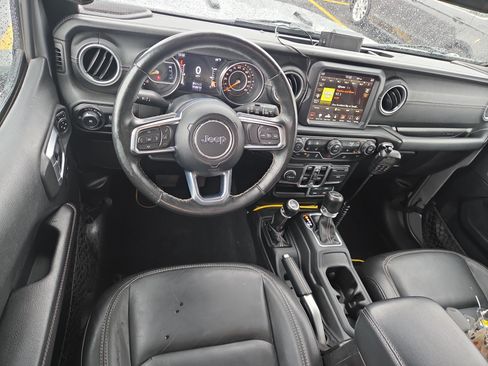 Used 2020 Jeep Wrangler Unlimited Sahara AWD/4WD image 8