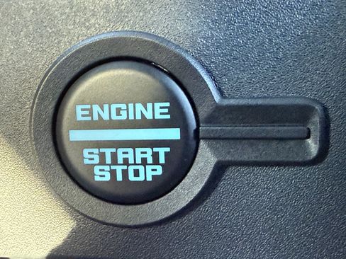 New 2025 Ford Bronco Badlands image 49