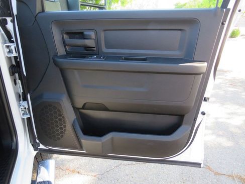 New 2024 RAM 3500 Tradesman w/ Chrome Appearance Group image 36