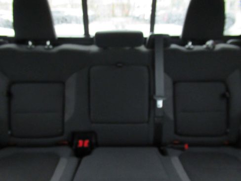 Used 2021 Chevrolet Silverado 1500 LT Trail Boss image 16