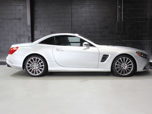 Used 2020 Mercedes-Benz SL 450 image 20