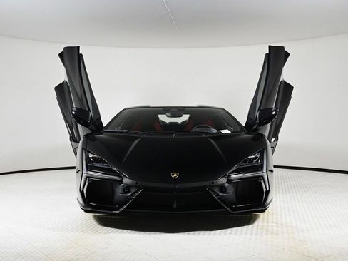 Used 2024 Lamborghini Revuelto image 29