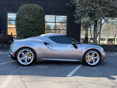 Used 2015 Alfa Romeo 4C Coupe w/ Leather Interior Group image 20