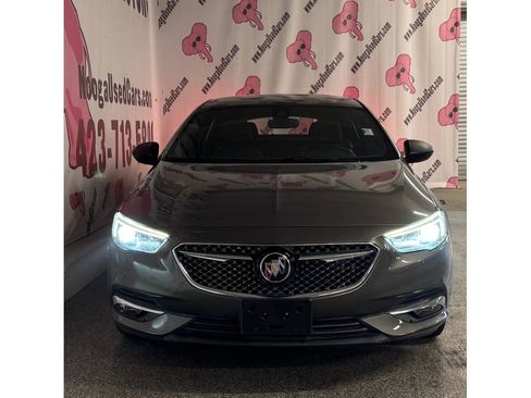 Used 2019 Buick Regal Avenir w/ Driver Confidence Package II image 5