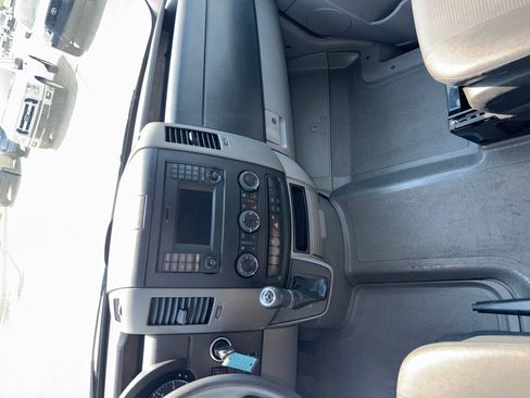 Used 2018 Mercedes-Benz Sprinter 2500 image 15