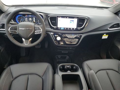 New 2026 Chrysler Pacifica Select FWD image 14