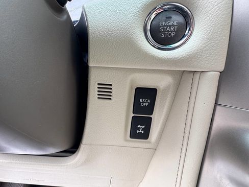 Used 2013 Lexus GX 460 Base AWD 4dr SUV image 16