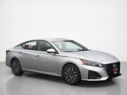 Certified 2023 Nissan Altima 2.5 SV