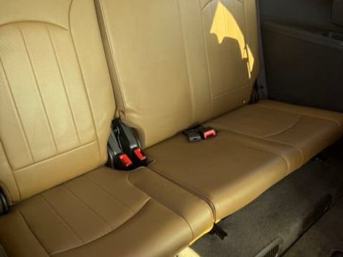 Used 2017 Buick Enclave Leather FWD image 10