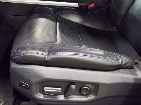 Used 2024 Toyota Tundra Platinum AWD/4WD image 44