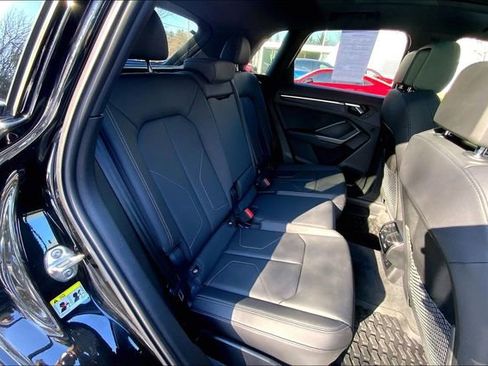 Used 2025 Audi Q3 2.0T Premium w/ Convenience Package image 19