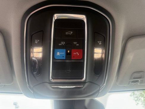 Used 2023 Jeep Grand Cherokee L Limited AWD/4WD image 26