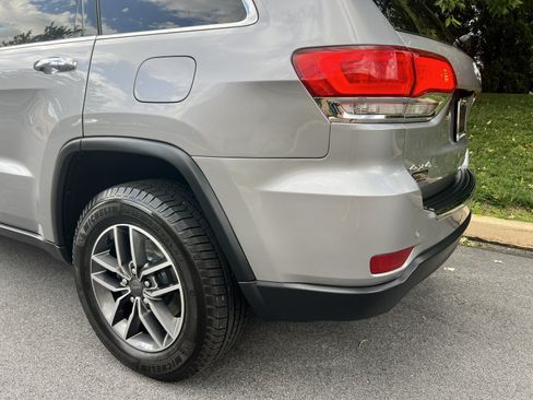 Used 2019 Jeep Grand Cherokee Limited w/ Luxury Group II AWD/4WD image 84