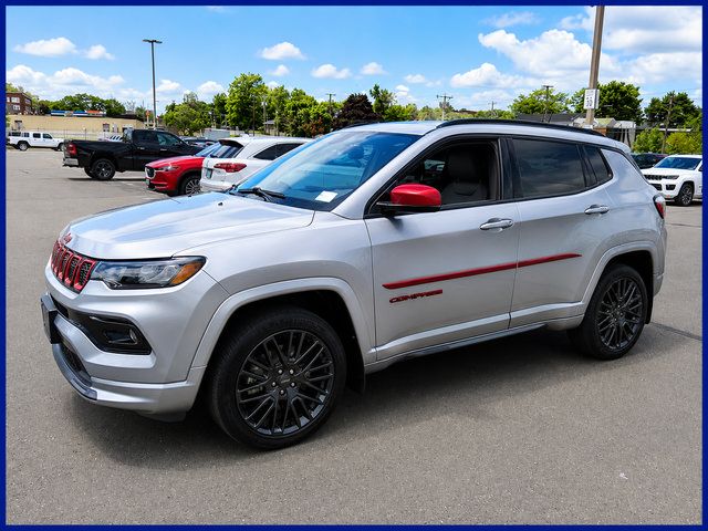 Used 2023 Jeep Compass Limited AWD/4WD image 1