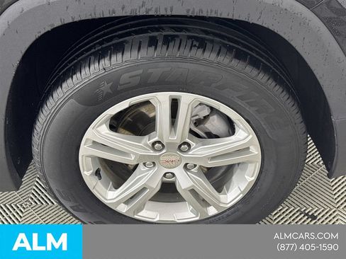 Used 2024 GMC Terrain SLE AWD/4WD image 15