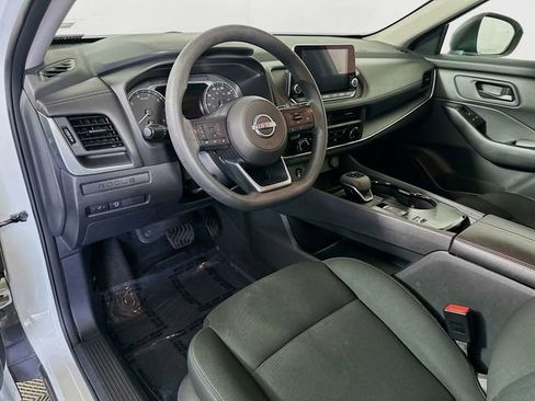 Used 2024 Nissan Rogue S FWD image 10