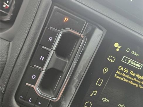 Used 2023 GMC Yukon Denali image 17