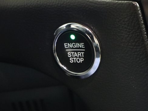 Used 2024 Ford Edge SEL AWD/4WD image 23