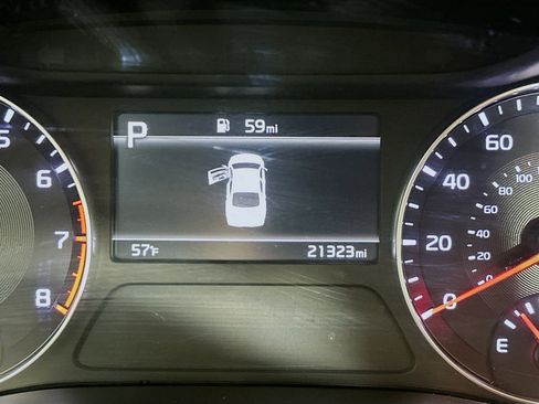 Used 2024 Kia Forte LXS w/ LXS Technology Package image 19