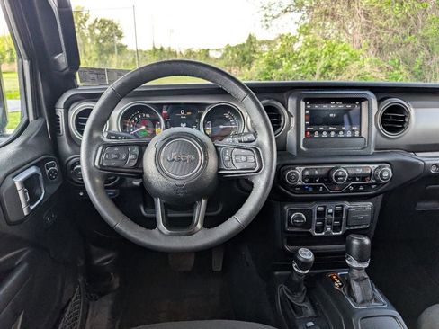 Used 2023 Jeep Wrangler Unlimited w/ Safety Group AWD/4WD image 31