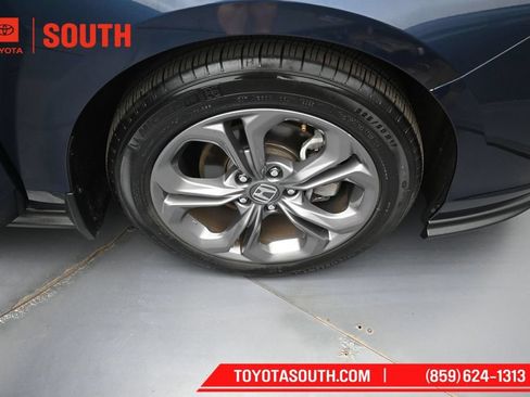 Used 2024 Honda Accord EX image 32