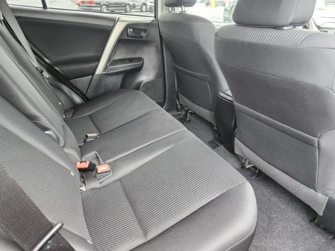 Used 2015 Toyota RAV4 LE FWD image 19