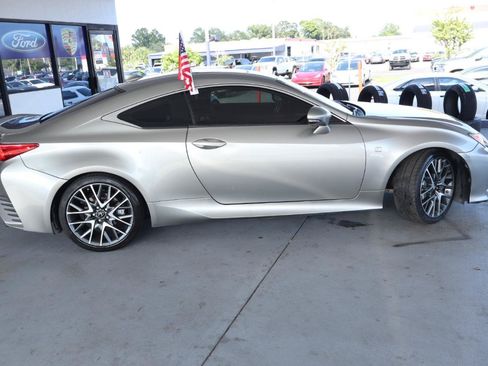 Used 2017 Lexus RC 200t F Sport RWD image 4