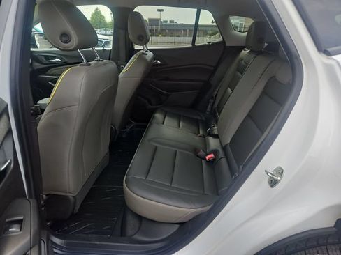 Used 2024 Chevrolet Trax ACTIV w/ Sunroof Package FWD image 26