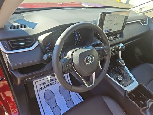 Used 2025 Toyota RAV4 XLE Premium image 10