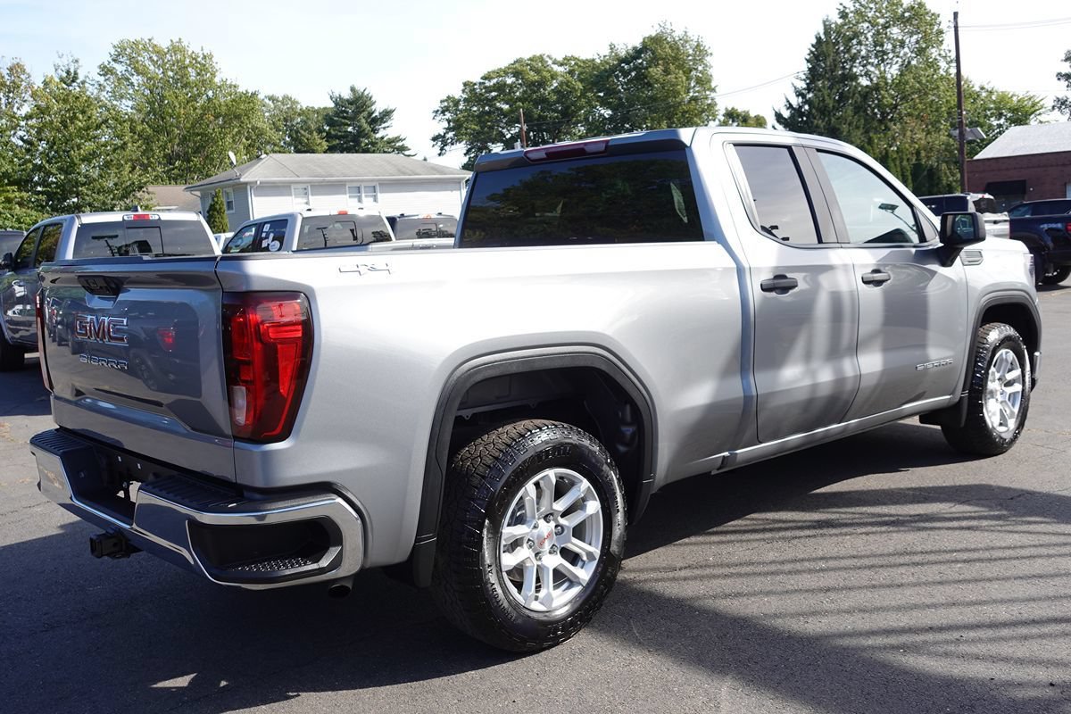Used 2023 GMC Sierra 1500 Pro w/ Pro Value Package AWD/4WD image 3