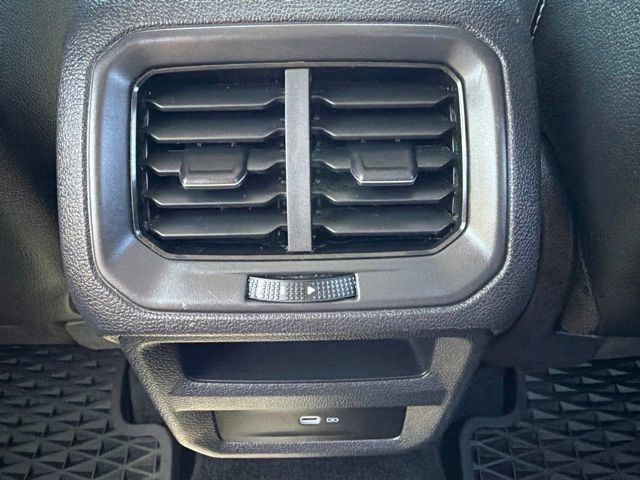 Used 2023 Volkswagen Taos SE w/ Black Wheel Package FWD image 22
