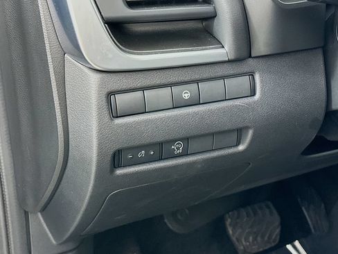 Certified 2023 Nissan Rogue SV AWD/4WD image 16