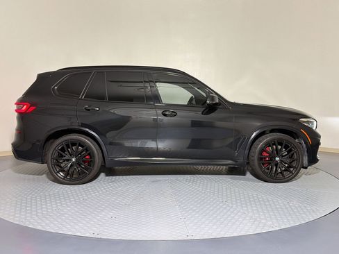Certified 2022 BMW X5 sDrive40i w/ M Sport Package RWD image 8