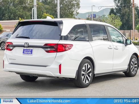 New 2026 Honda Odyssey EX-L image 9