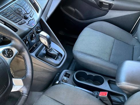 Used 2016 Ford Transit Connect XL image 18