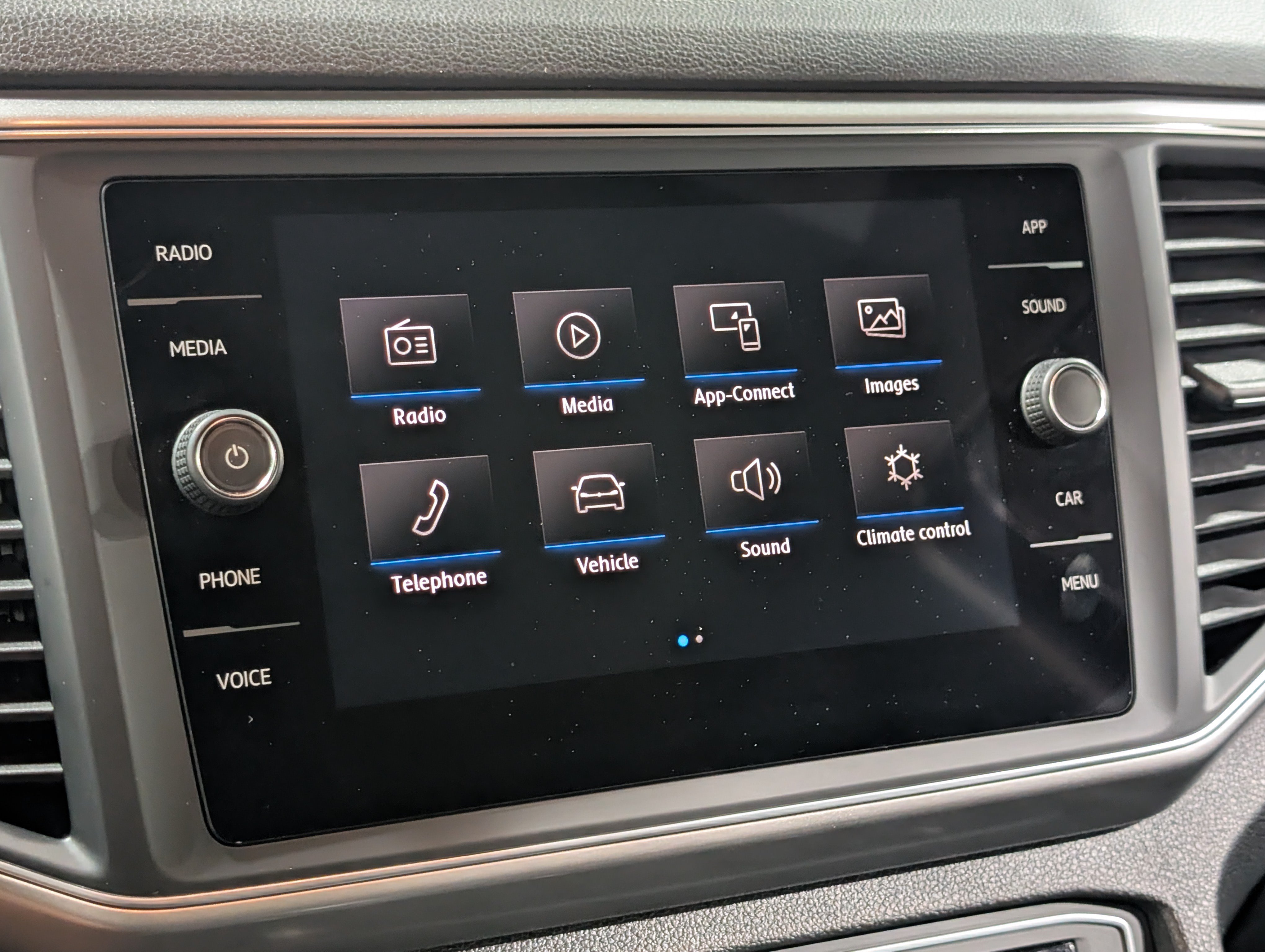 Used 2019 Volkswagen Atlas SE w/ Towing Package AWD/4WD image 18