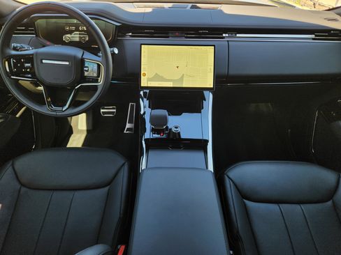 New 2025 Land Rover Range Rover Sport Dynamic SE image 24
