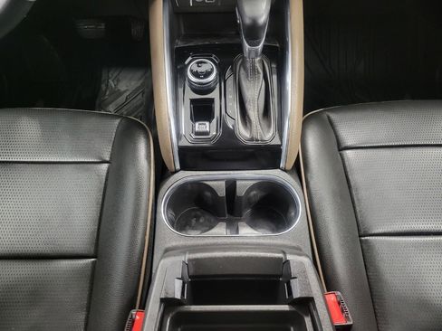 Used 2023 GMC Canyon Denali image 23