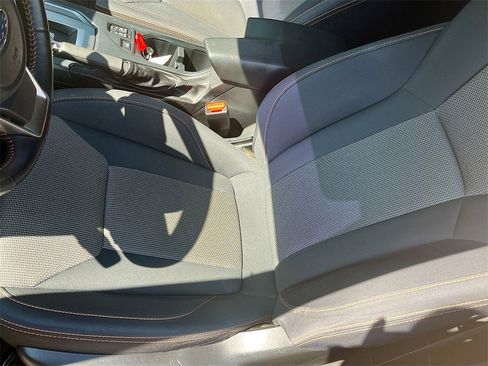 Used 2023 Subaru Crosstrek 2.0i Premium image 19