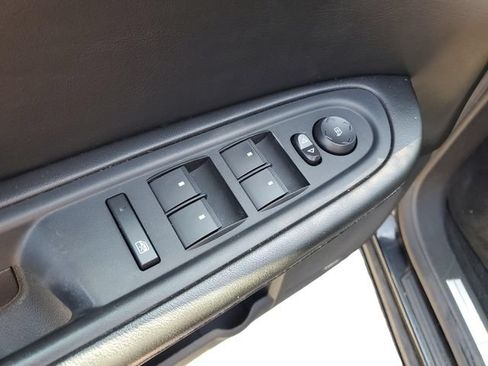 Used 2015 GMC Acadia SLT w/ Premium Edition FWD image 9