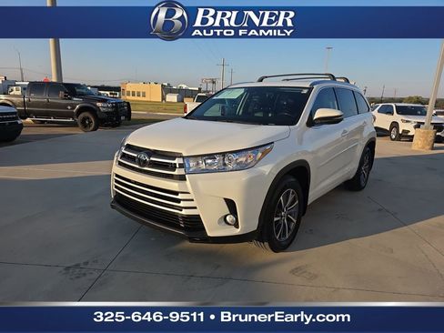 Used 2018 Toyota Highlander XLE w/ Protection Package #3 image 1