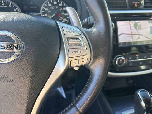 Used 2018 Nissan Altima 2.5 SR w/ SR Special Edition image 28