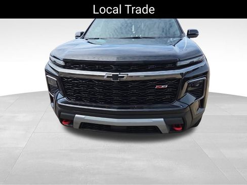Used 2024 Chevrolet Traverse Z71 w/ LPO, Floor Liner Package AWD/4WD image 9